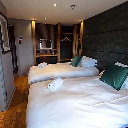 The Tan Hill 4*