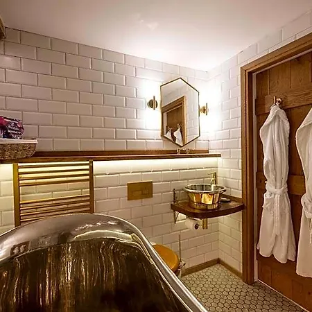 The Tan Hill 4* Richmond (North Yorkshire)