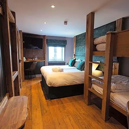 The Tan Hill 4* Richmond (North Yorkshire)